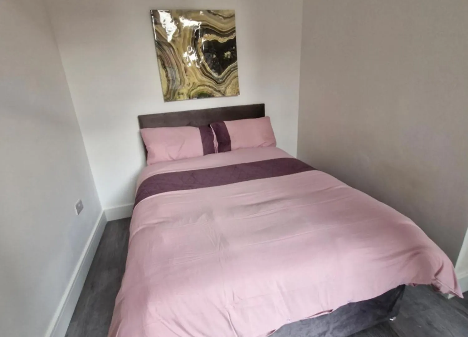 Viola In Bloom Apartment Blackpool